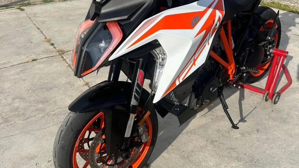 KTM 1290 Super Duke GT (2019 - 20)  (6)