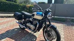 Triumph Bonneville T120 (2026)  (2)