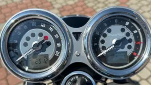 Triumph Bonneville T120 (2026)  (5)