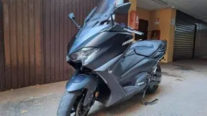 Yamaha T-Max 560 (2020 - 21)  (3)