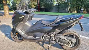 Yamaha T-Max 560 (2020 - 21)  (6)