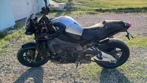 Yamaha MT-10 SP (2022 - 25)  (2)