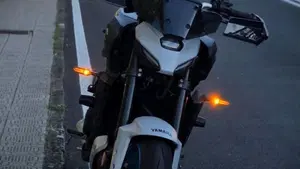Yamaha MT-07 Y-AMT (2025 - 26)  (11)