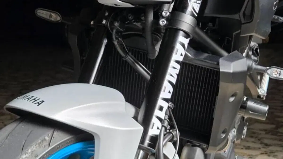 Yamaha MT-07 Y-AMT (2025 - 26)  (5)