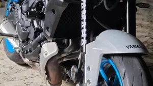 Yamaha MT-07 Y-AMT (2025 - 26)  (6)