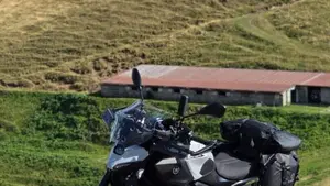 Yamaha MT-07 Y-AMT (2025 - 26)  (10)