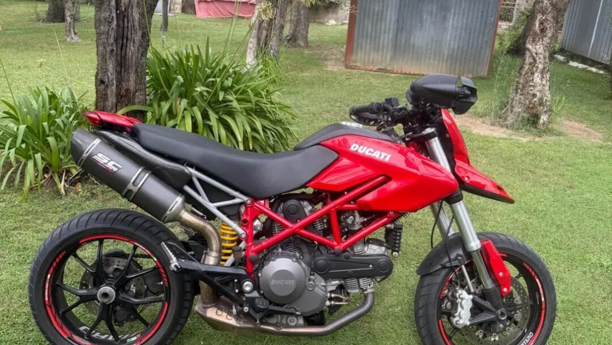 Ducati Hypermotard 796 (2012)  (3)