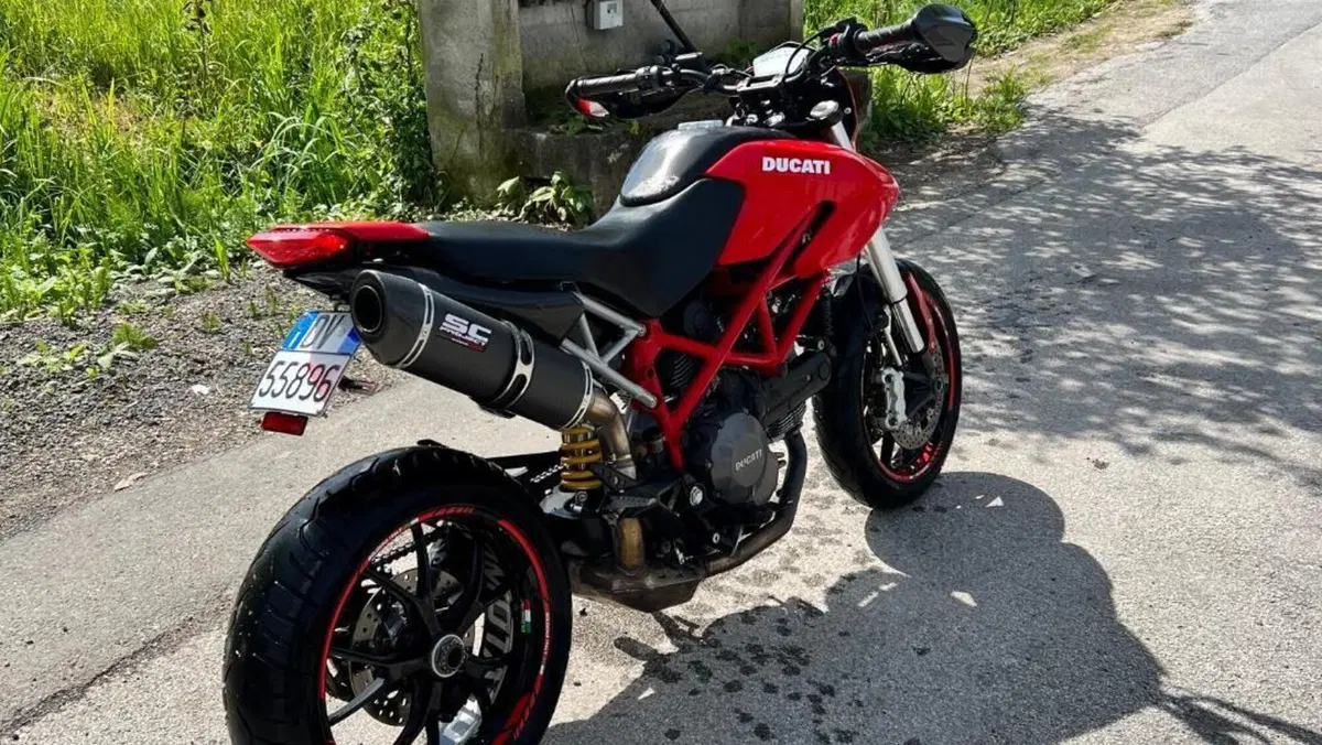 Ducati Hypermotard 796 (2012)  (4)