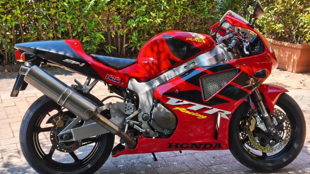 Honda VTR 1000 SP-1 (2000 - 01) 