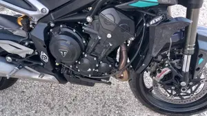 Triumph Street Triple 765 RS (2023 - 26)  (2)