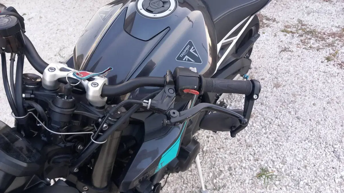Triumph Street Triple 765 RS (2023 - 26)  (4)