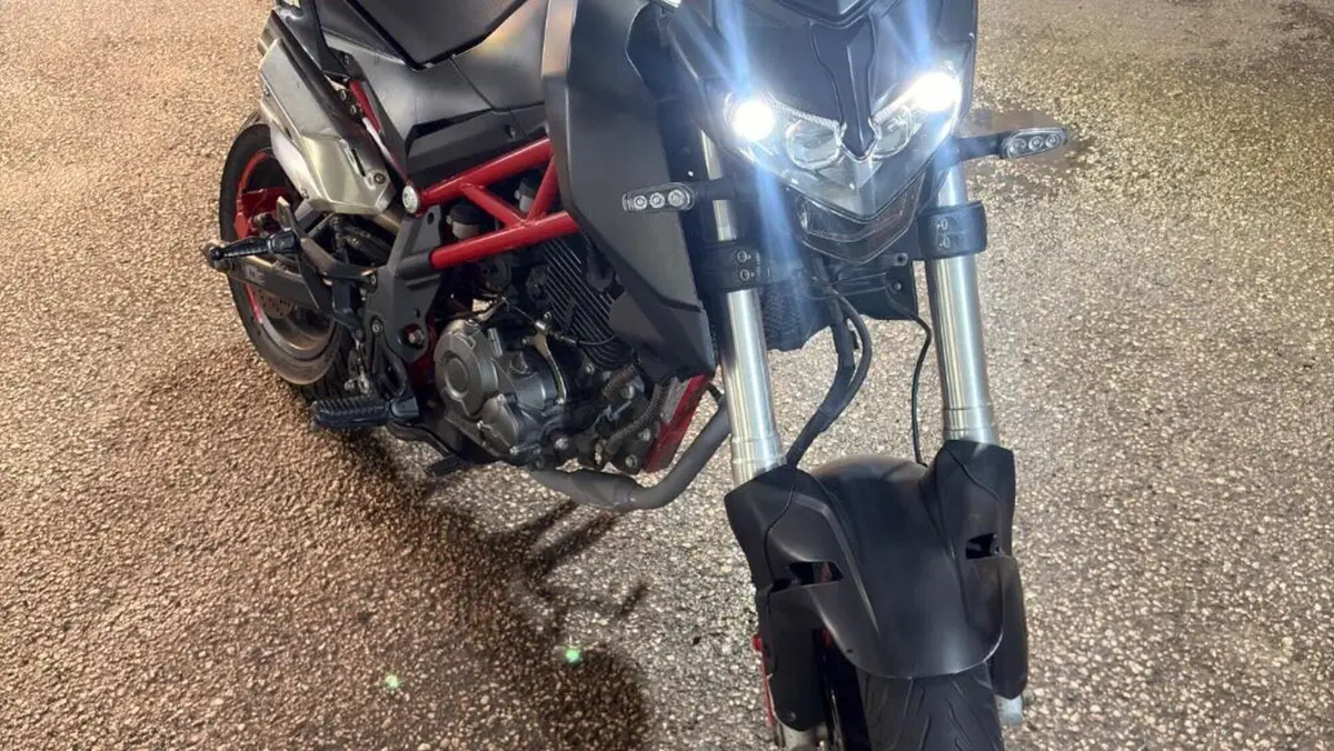 Benelli Tornado Naked T 125 (2017 - 20)  (4)