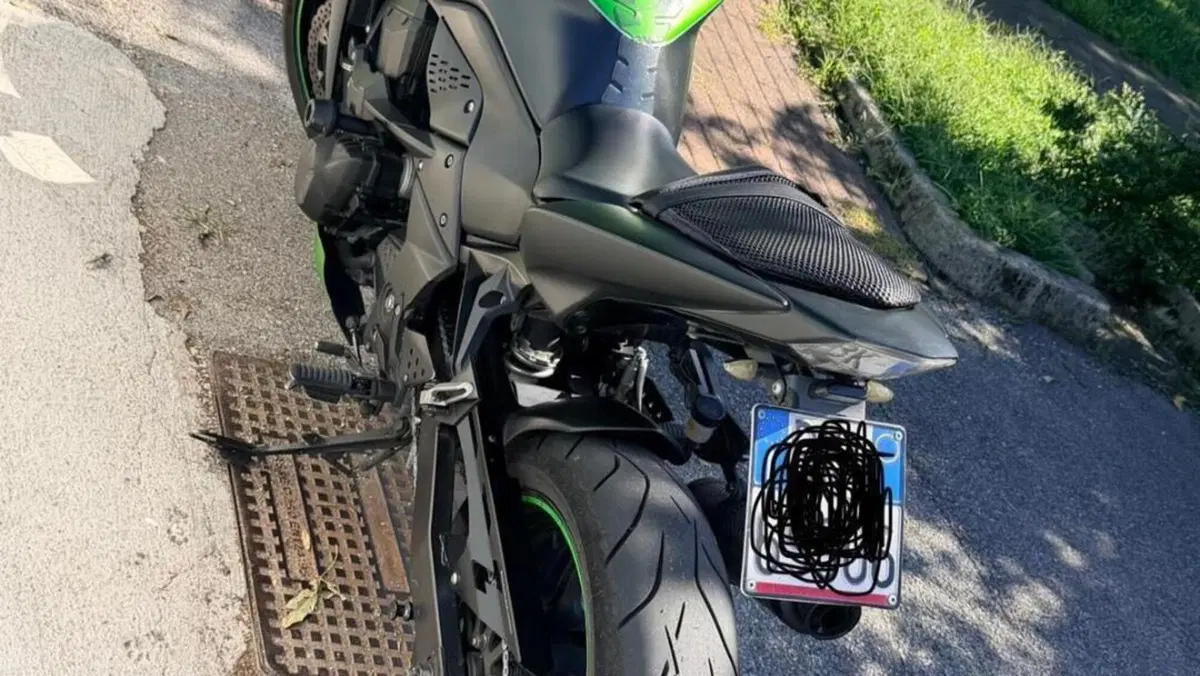 Kawasaki Z 750 (2007 - 14)  (2)