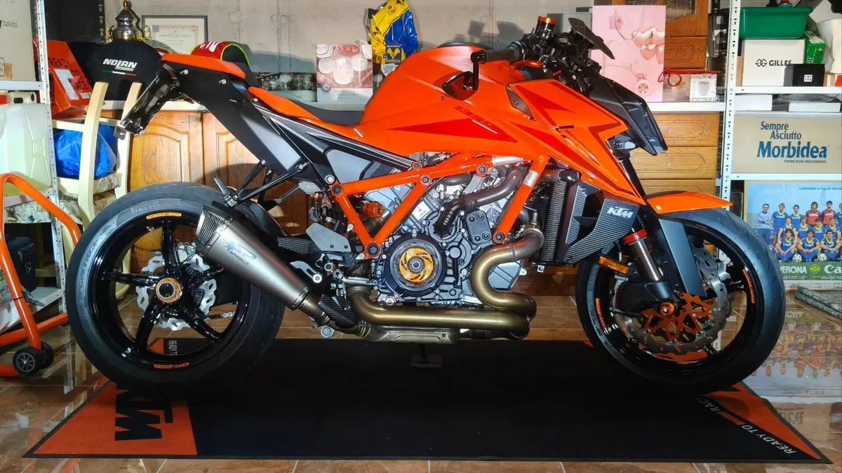 KTM 1390 Super Duke R (2024 - 26)  (5)