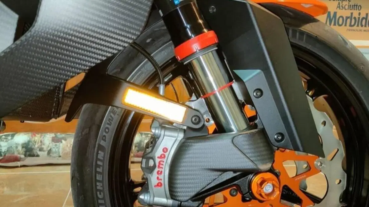 KTM 1390 Super Duke R (2024 - 26)  (9)