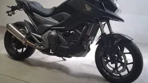 Honda NC 750 X DCT ABS (2014 - 15)  (2)