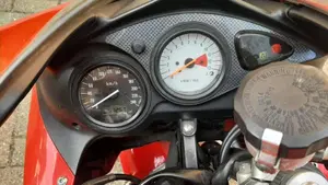 Suzuki SV 650 S (1999 - 02)  (2)