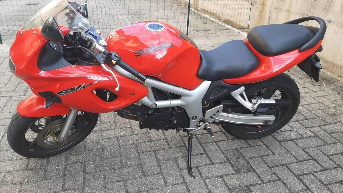 Suzuki SV 650 S (1999 - 02)  (3)