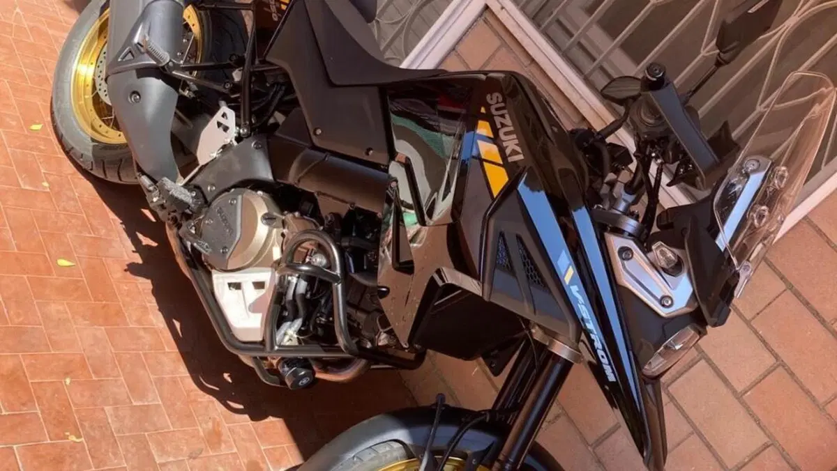 Suzuki V-Strom 1050XT (2020 - 23)  (8)