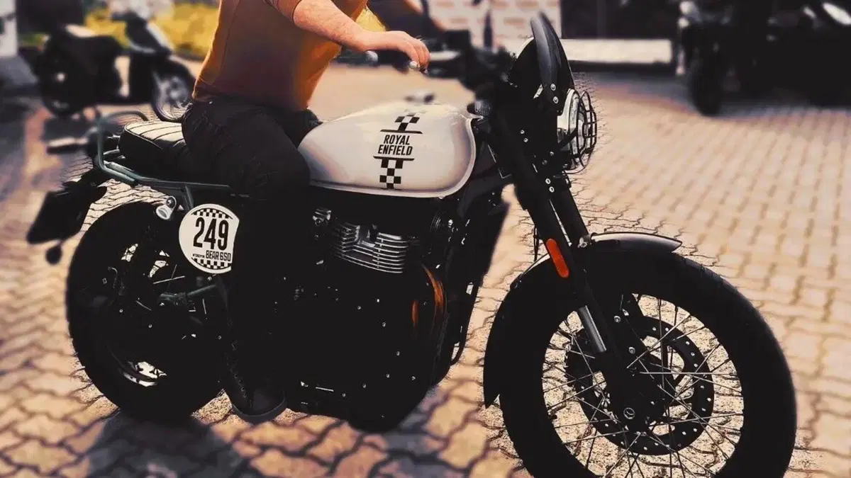 Royal Enfield Bear 650 (2025 - 26)  (2)