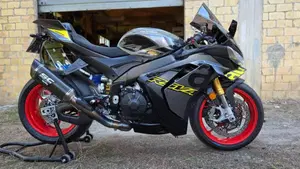 Aprilia RSV4 1100 (2025 - 26)  (2)