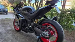 Aprilia RSV4 1100 (2025 - 26)  (4)
