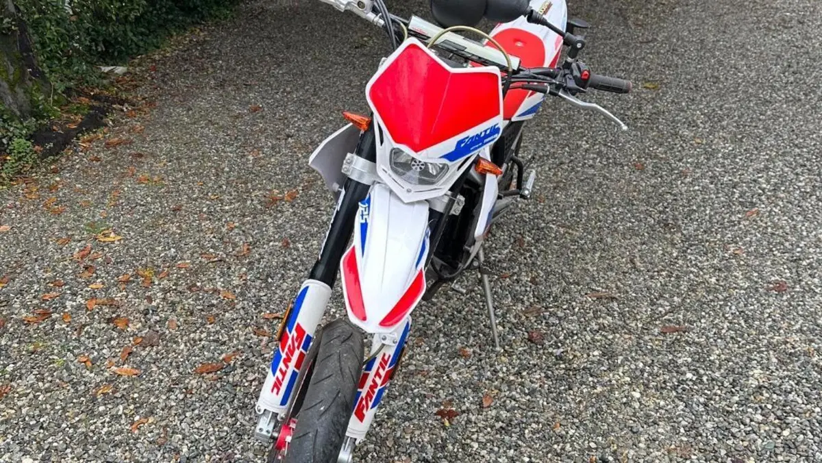 Fantic Motor Motard 125 M Performance 4t (2019)  (5)