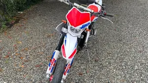 Fantic Motor Motard 125 M Performance 4t (2019)  (5)