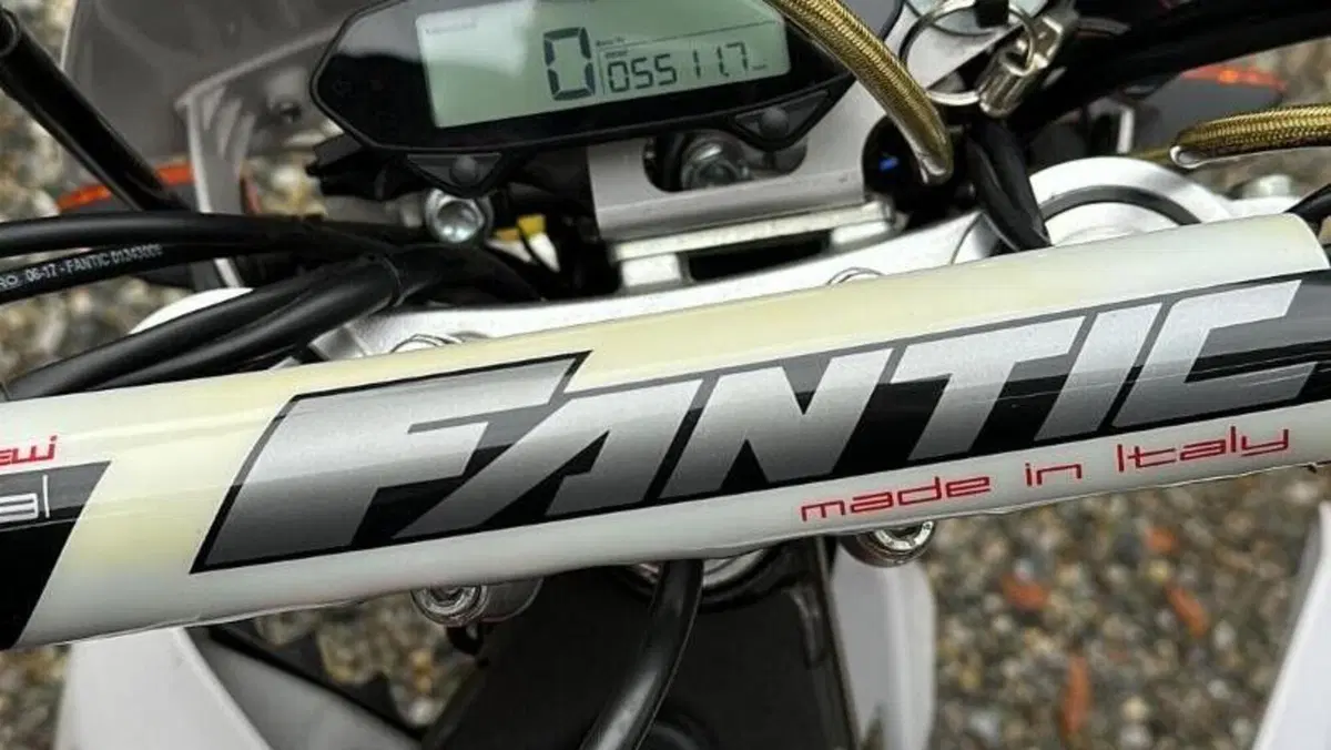 Fantic Motor Motard 125 M Performance 4t (2019)  (9)