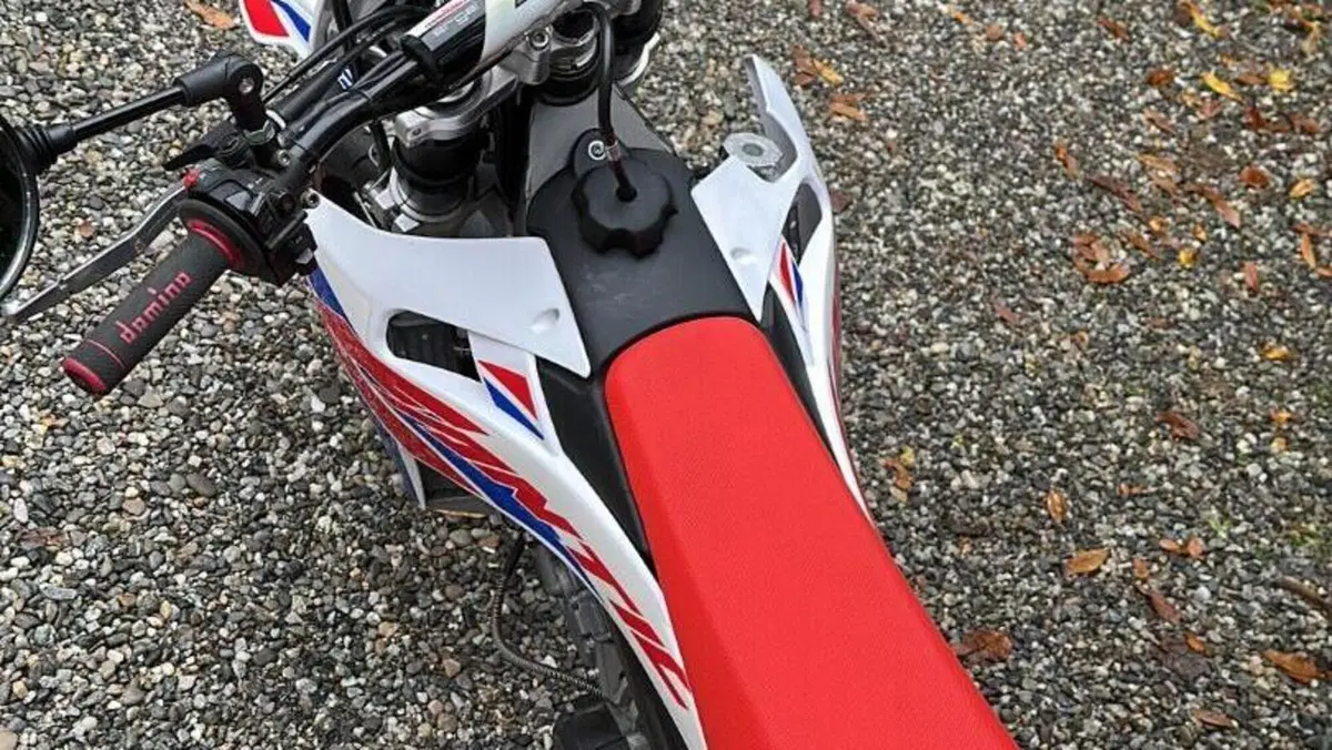 Fantic Motor Motard 125 M Performance 4t (2019)  (10)
