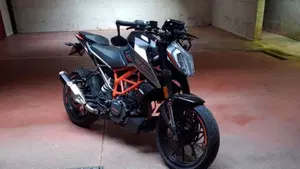 KTM 125 Duke (2021 - 23)  (2)
