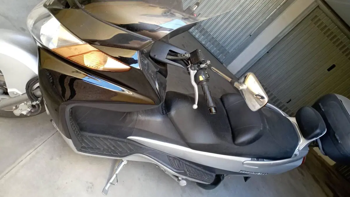 Suzuki Burgman AN 400 (2001 - 02)  (9)