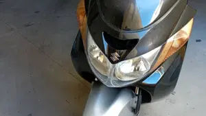 Suzuki Burgman AN 400 (2001 - 02)  (11)