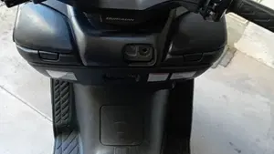 Suzuki Burgman AN 400 (2001 - 02)  (12)