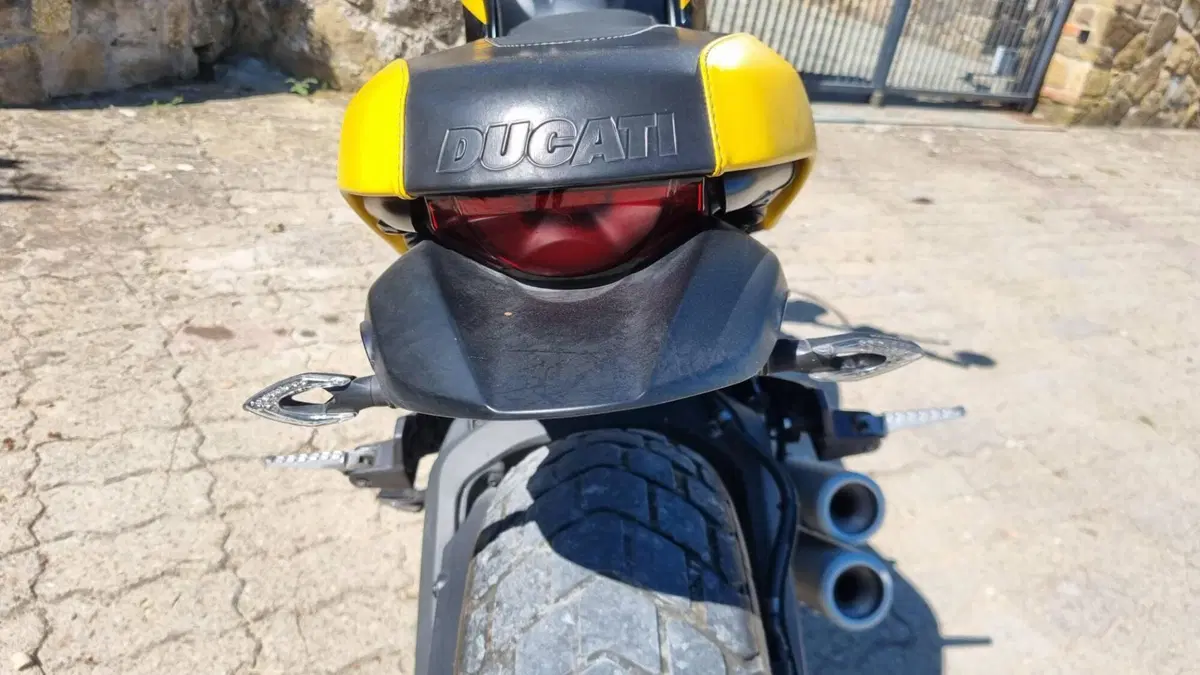Ducati Scrambler 800 Full Throttle (2015 - 16)  (4)