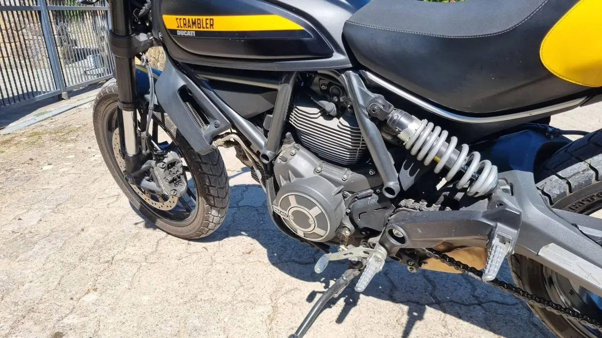 Ducati Scrambler 800 Full Throttle (2015 - 16)  (7)