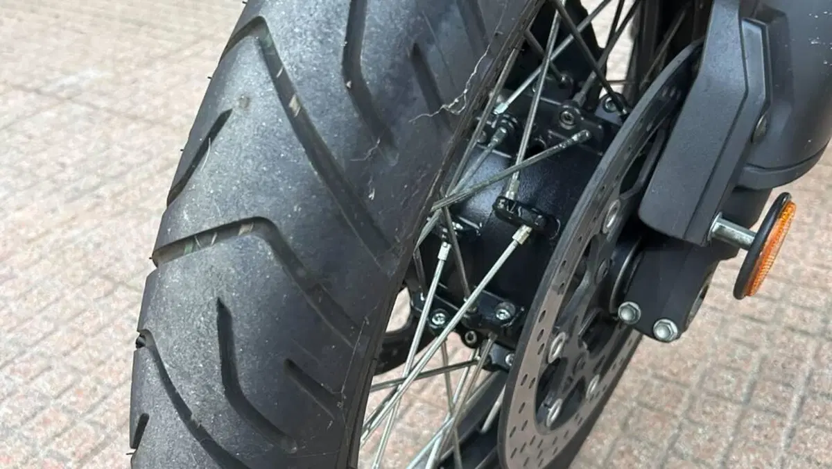 Suzuki V-Strom 1050XT (2020 - 23)  (3)