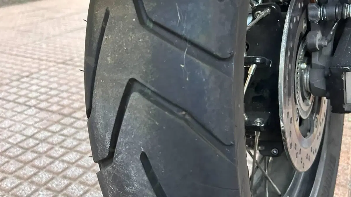 Suzuki V-Strom 1050XT (2020 - 23)  (4)