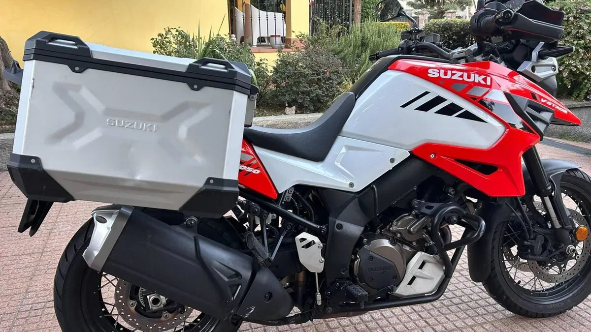 Suzuki V-Strom 1050XT (2020 - 23)  (5)