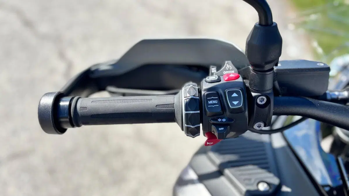 Bmw R 1300 GS Adventure Triple Black (2025 - 26)  (5)