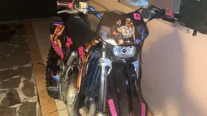 Suzuki RM 125 (1995 - 01)  (3)