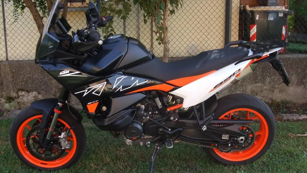 KTM 890 SMT (2023 - 25)  (2)