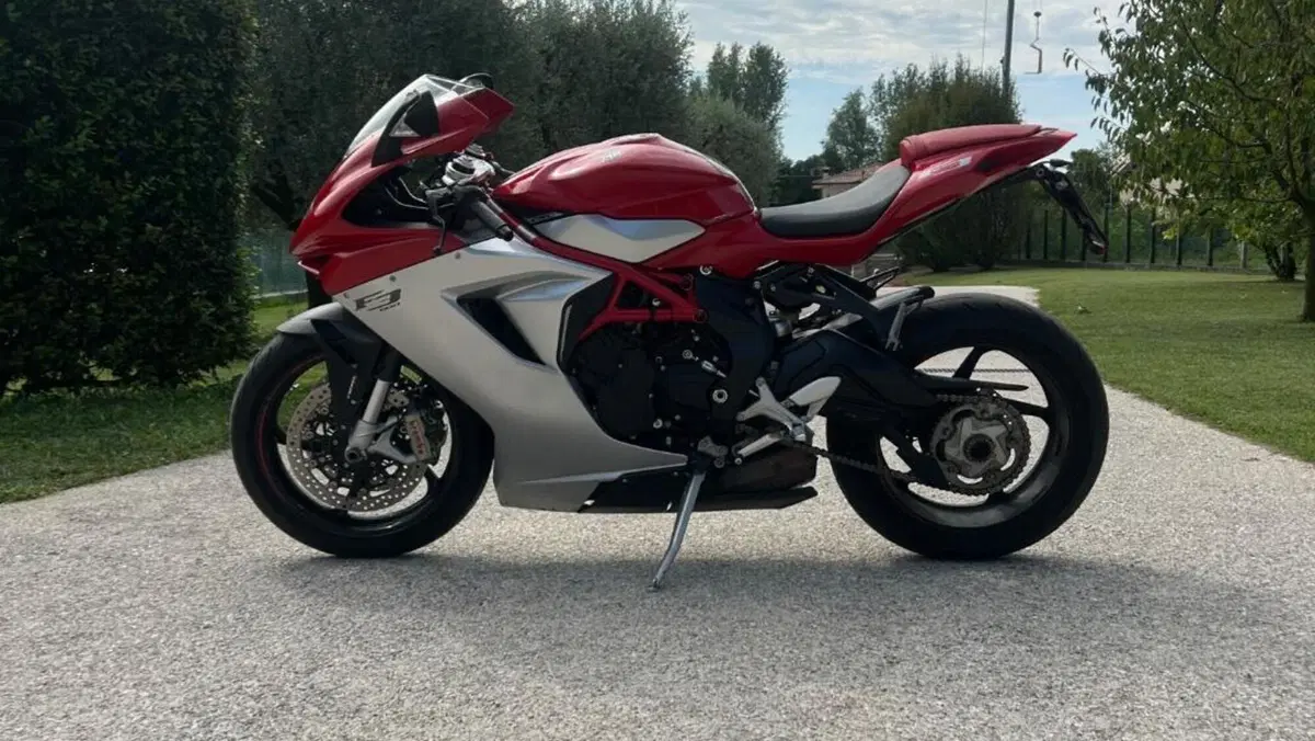 MV Agusta F3 800 EAS ABS (2013 - 17)  (2)