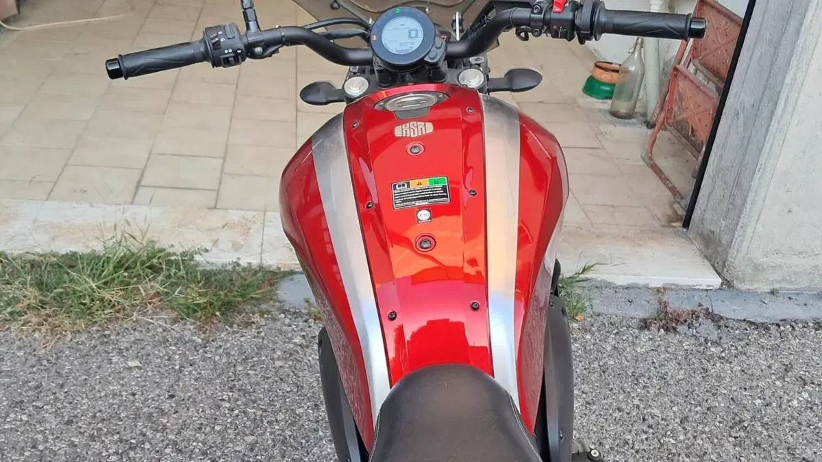 Yamaha XSR 700 ABS (2016 - 20)  (3)