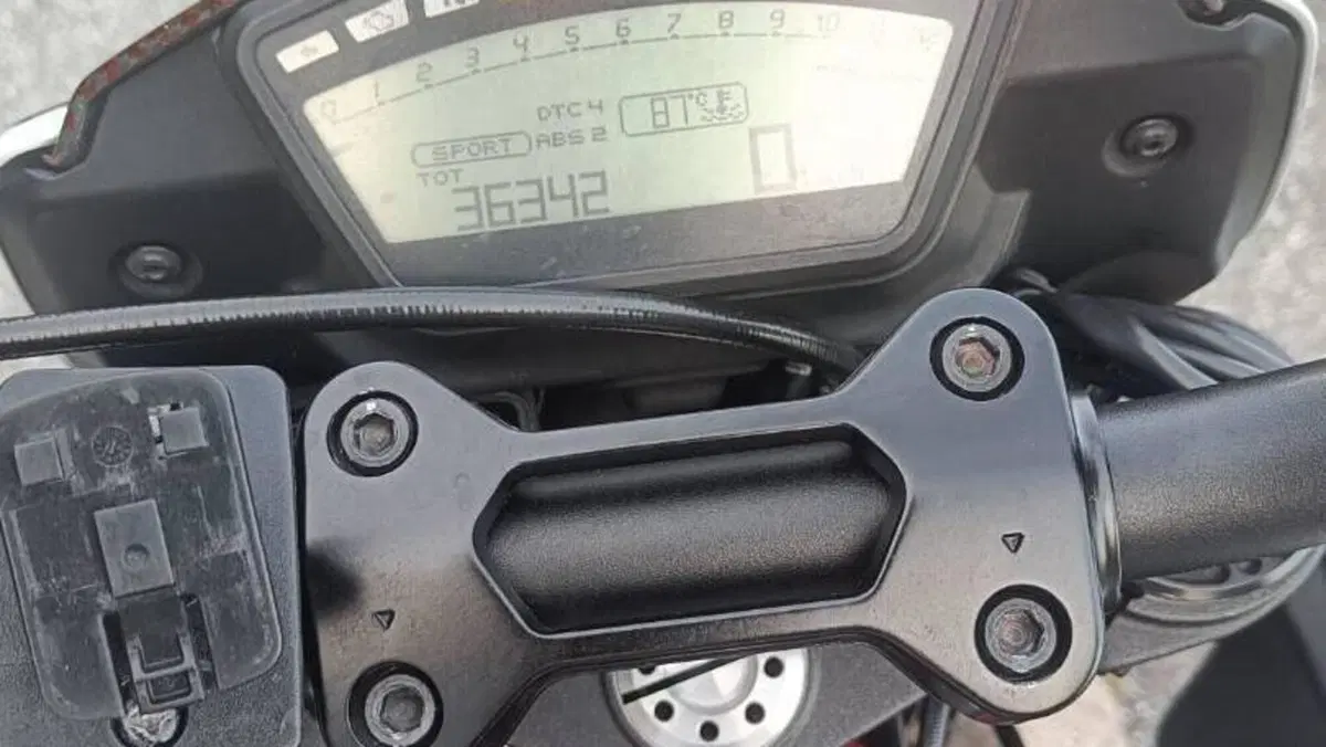 Ducati Hypermotard 821 SP (2013 - 15)  (6)