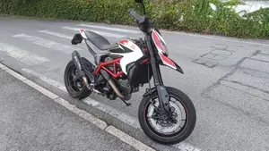 Ducati Hypermotard 821 SP (2013 - 15)  (2)