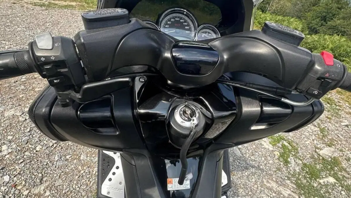 Yamaha T-Max 500 (2008 - 12)  (4)