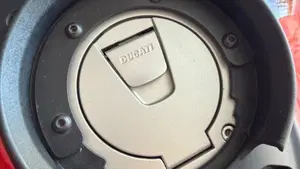 Ducati Multistrada V4 S (2021 - 24)  (2)