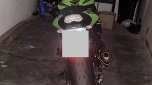 Kawasaki Ninja 1000 ZX-10R (2008 - 09)  (2)