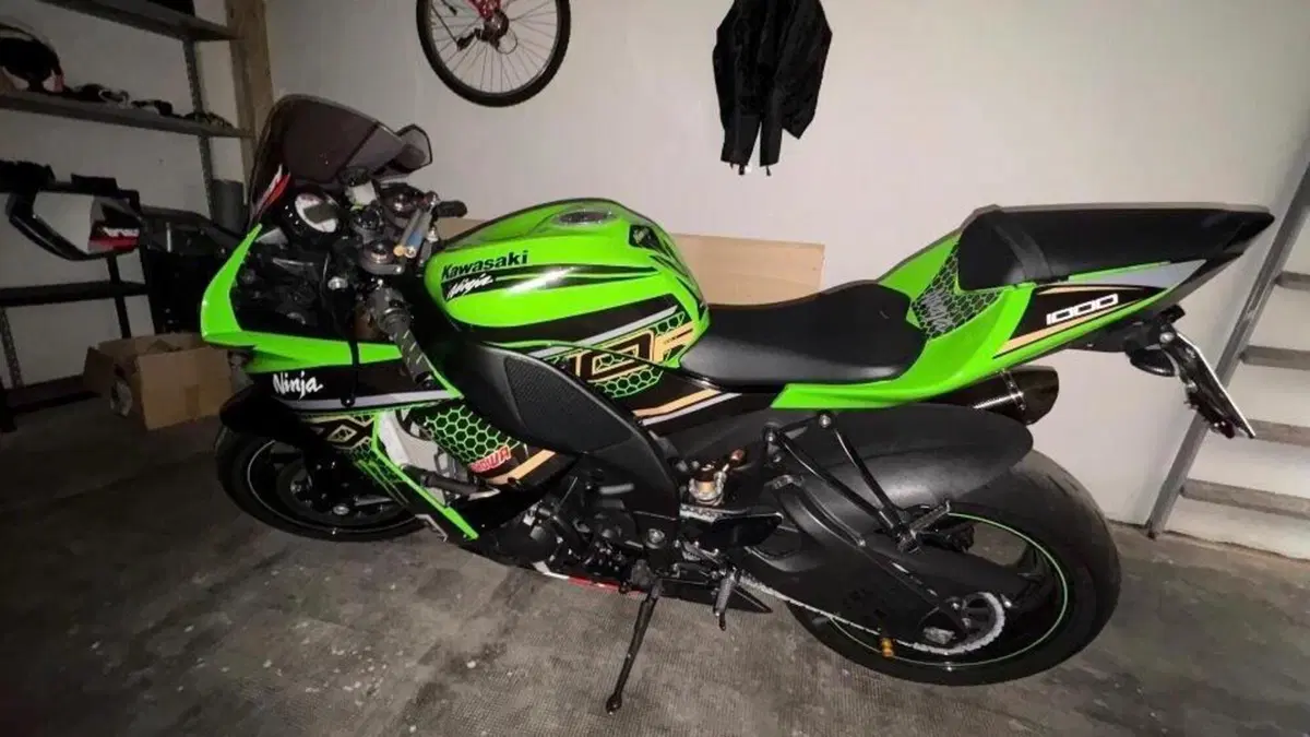Kawasaki Ninja 1000 ZX-10R (2008 - 09)  (3)